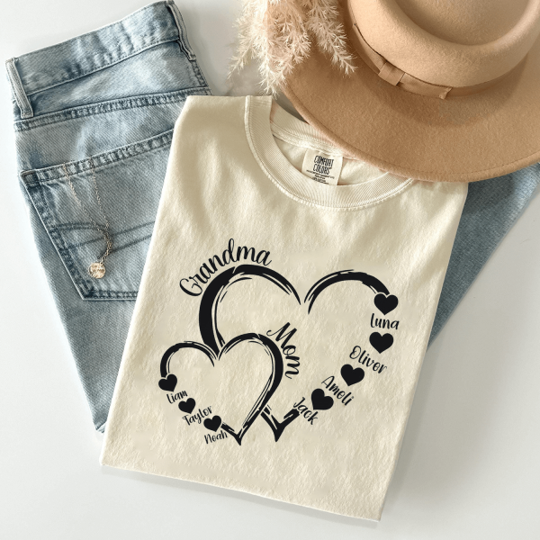 A Grandma's and Mom's Love Never Ends, Personalized Sweatshirt with Kids' Names - Image 3