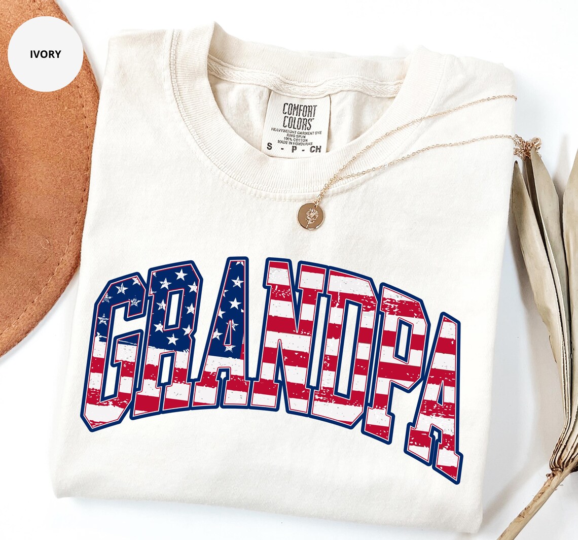 American Grandpa T-Shirt Patriotic Pops Tee Fathers Day for Papa Matching Family 4th July Gift Fireworks Celebration USA Flag Grandfather Club