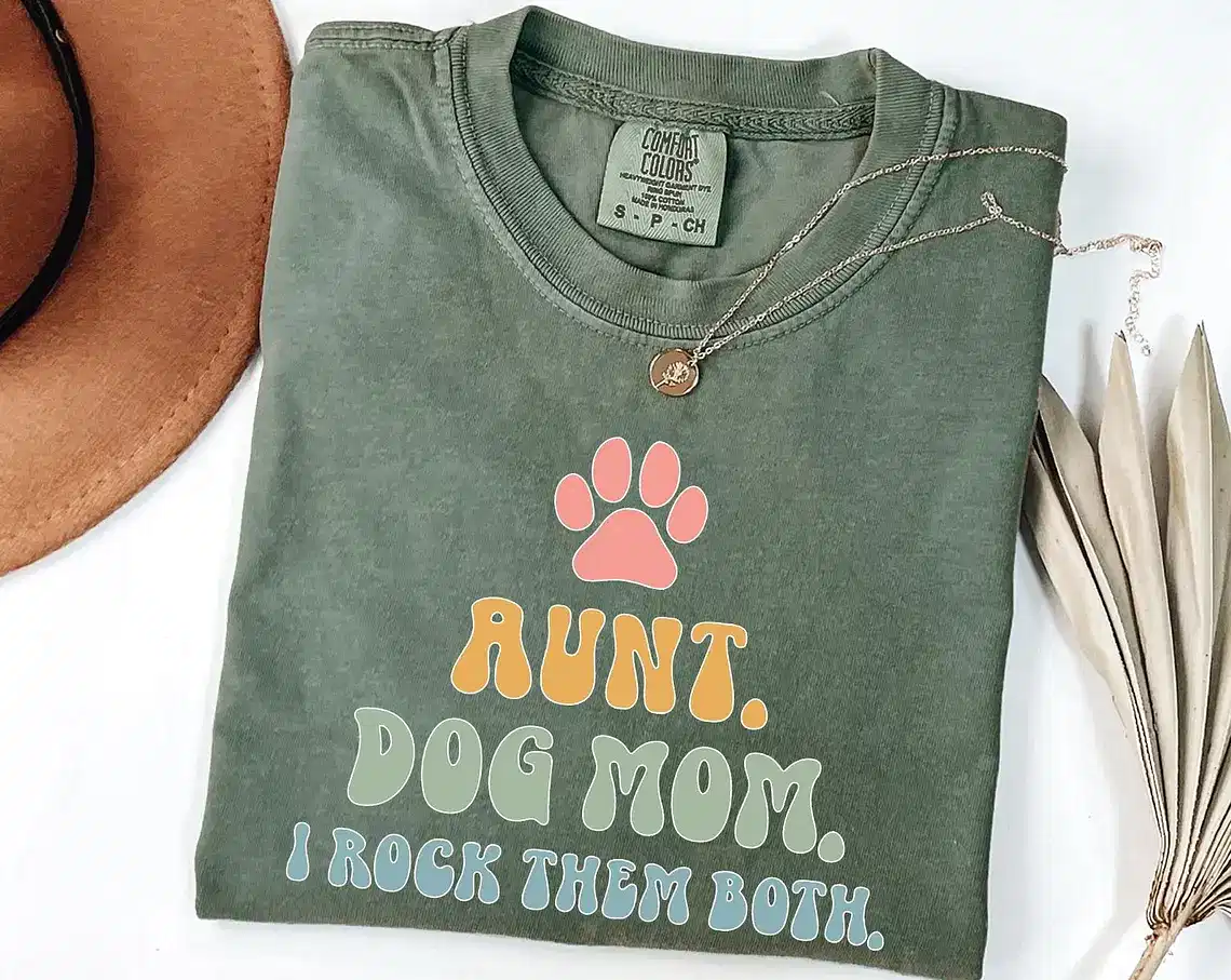 Aunt and Dog Mom Comfort Colors Shirt, Comfort Colors Dog Lover Aunt, Dog Mom and Auntie Shirt, Dog Lover Auntie T-Shirt