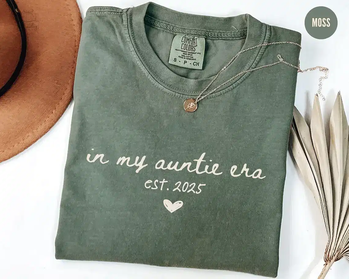 Personalized Auntie Est 2025 Shirt Comfort Colors? In My Auntie Era T-shirt, Cool Aunt Club, Pregnancy Announcement, Aunt Birthday Gift